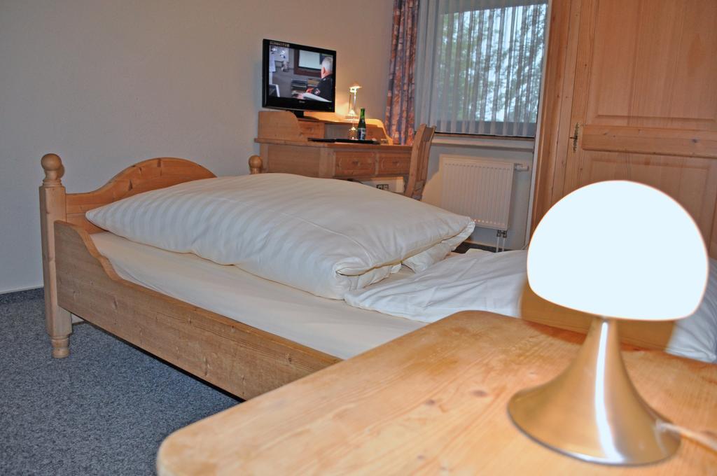 Hellmanns Hotel Bremers Bauerndiele Wiefelstede Rom bilde