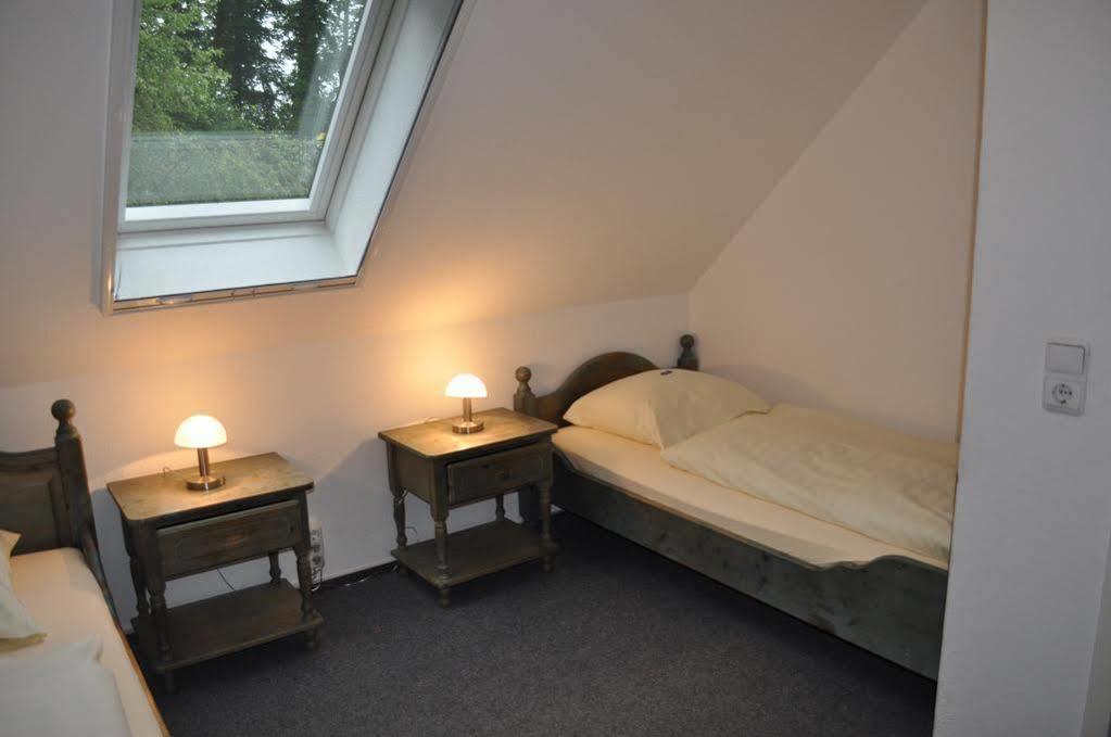 Hellmanns Hotel Bremers Bauerndiele Wiefelstede Eksteriør bilde